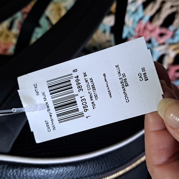 Coach tiger print backpack - Picture 4 of 9